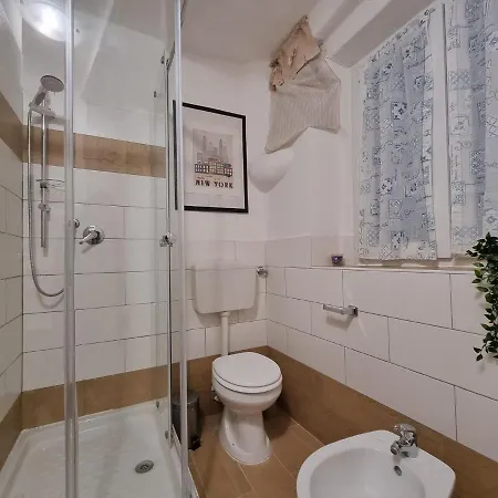 Snug Apartment In Genoa In The Historic Center Apartamento