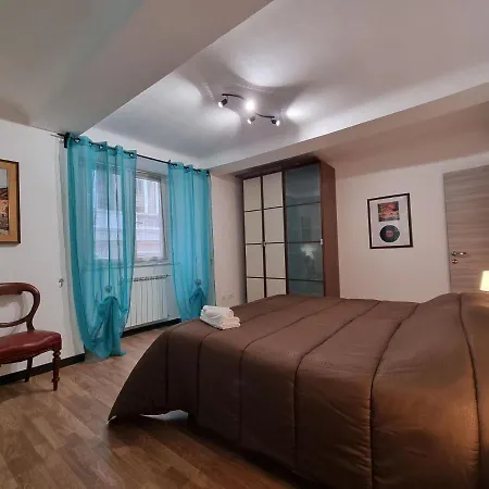 Apartamento Snug Apartment In Genoa In The Historic Center