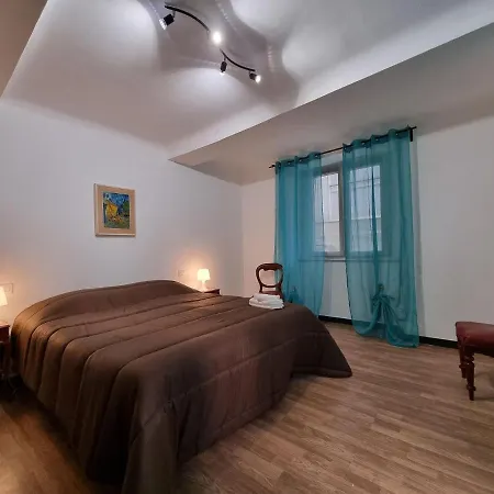 Apartamento Snug Apartment In Genoa In The Historic Center Génova