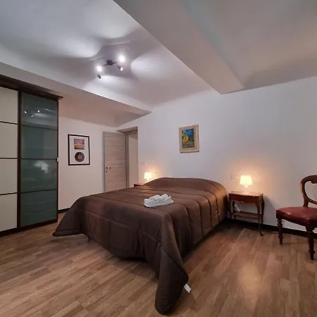 Snug Apartment In Genoa In The Historic Center Génova