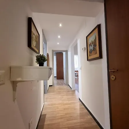 Apartamento Snug Apartment In Genoa In The Historic Center Génova