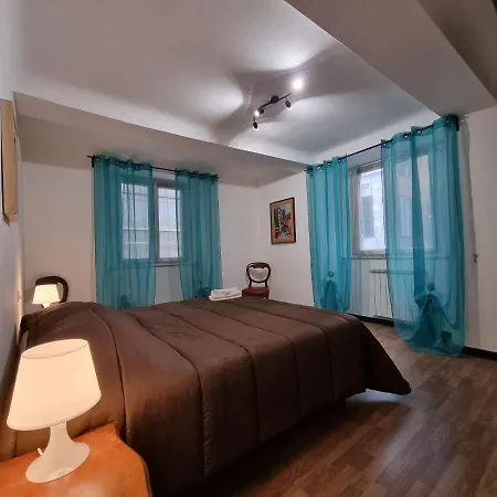 Snug Apartment In Genoa In The Historic Center Apartamento *
